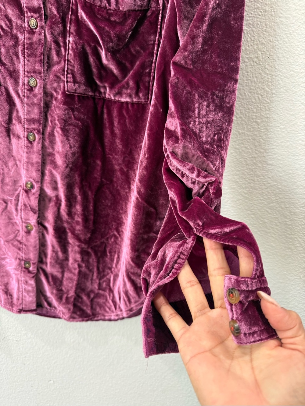 Pilcro Womens S Plum Velvet Button Down Shirt Blouse Whimsy Goth Romantic Y2K - Picture 3 of 9